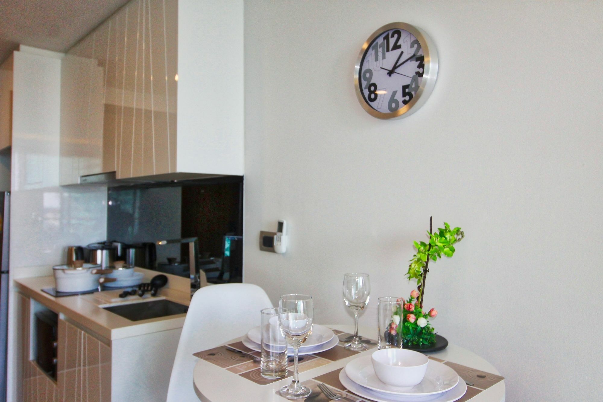 شقة The Peak Towers باتايا المظهر الخارجي الصورة